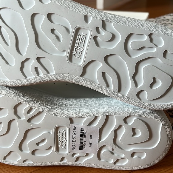 Alexander McQueen Sneakers - Picture 5 of 9